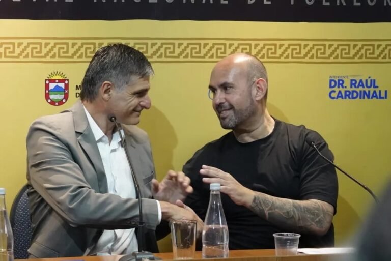 LA 49° EDICIÓN DEL FESTIVAL NACIONAL DE MÚSICA POPULAR ARGENTINA BARADERO 2024 FUE PRESENTADA EN COSQUÍN LA 49° EDICIÓN DEL FESTIVAL NACIONAL DE MÚSICA POPULAR ARGENTINA BARADERO 2024 FUE PRESENTADA EN COSQUÍN