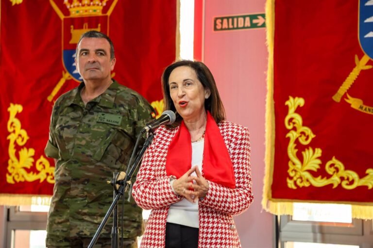 Defensa invierte 73,6 millones en adquirir sistemas lanzacohete y de entrenamiento para el personal Defensa invierte 73,6 millones en adquirir sistemas lanzacohete y de entrenamiento para el personal