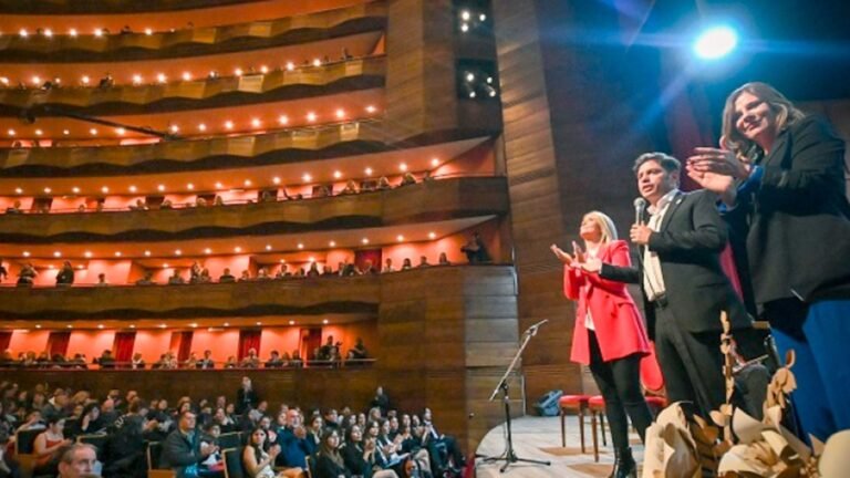 Efecto Lali: el gobierno de Kicillof se diferenció de Milei y defendió la inversión en la industria cultural Efecto Lali: el gobierno de Kicillof se diferenció de Milei y defendió la inversión en la industria cultural