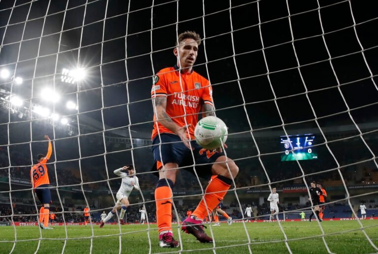 Lucas Biglia anunció su retiro y sorprendió al explicar por qué rechazó dos ofertas para volver a la Argentina Lucas Biglia anunció su retiro y sorprendió al explicar por qué rechazó dos ofertas para volver a la Argentina
