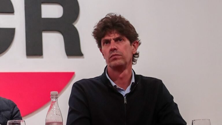 Martín Lousteau repudió a Milei por la quita de subsidios a las provincias: “Está castigando a los ciudadanos” Martín Lousteau repudió a Milei por la quita de subsidios a las provincias: “Está castigando a los ciudadanos”