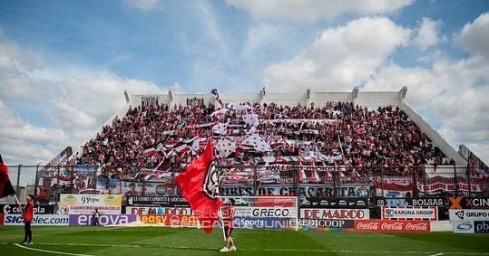 Sancionaron a Chacarita con 4 partidos sin público por los incidentes que terminaron con la muerte del hincha: los detalles Sancionaron a Chacarita con 4 partidos sin público por los incidentes que terminaron con la muerte del hincha: los detalles