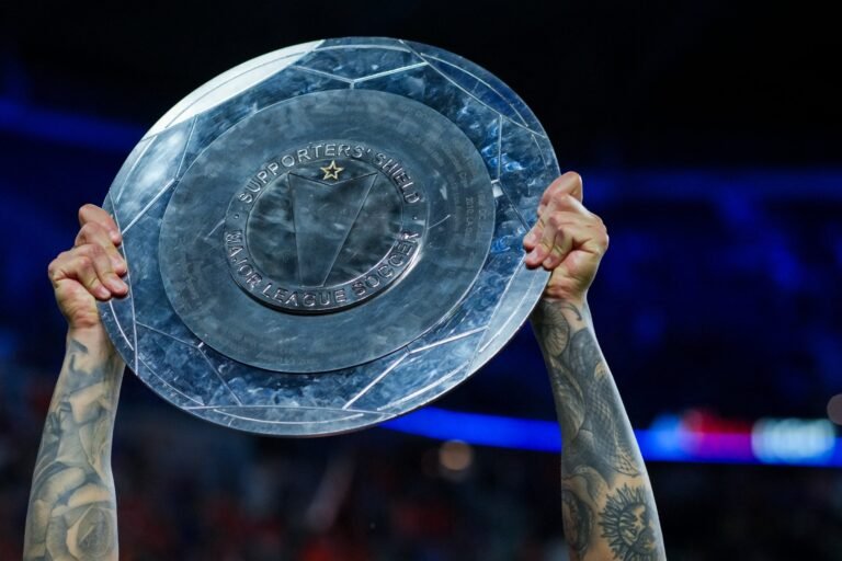 Qué es el MLS Supporters’ Shield, el particular título que el Inter Miami ganó a dos fechas del final de la fase regular Qué es el MLS Supporters’ Shield, el particular título que el Inter Miami ganó a dos fechas del final de la fase regular