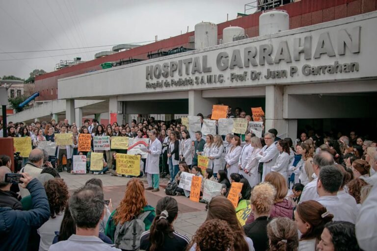 Conflicto en el Hospital Garrahan: el Gobierno anunció un aumento salarial de más del 60% para los residentes