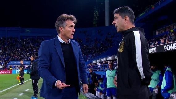 El diálogo de Guillermo Barros Schelotto con el cuarto árbitro que terminó en su expulsión: “¿Por qué me hablas de respeto?”